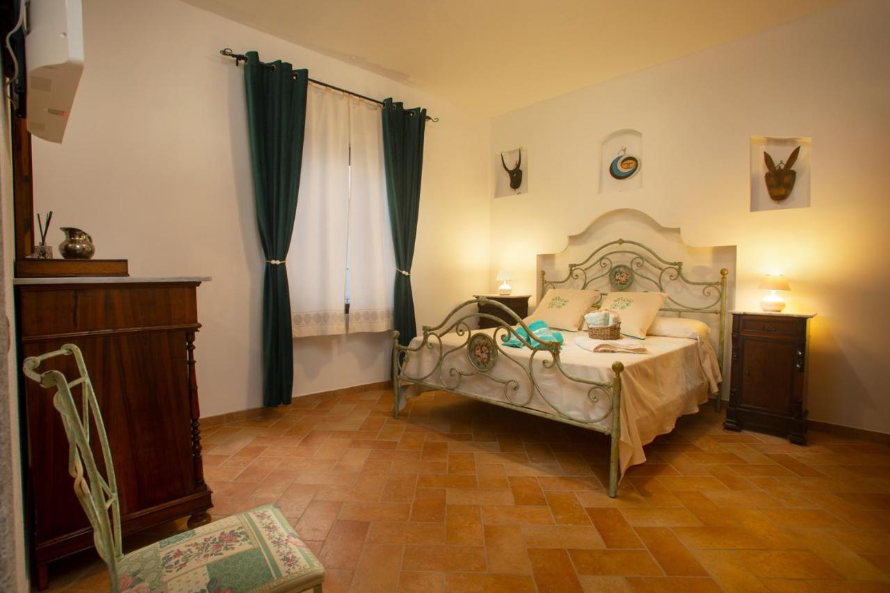 Отель Vincent House Санта-Тереза-Галлура Экстерьер фото